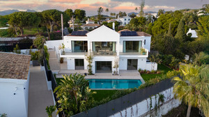 4 slaapkamer Villa te koop in Marbella