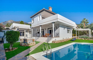 5 slaapkamer Villa te koop in Marbella