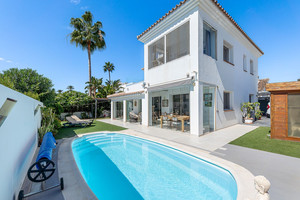 3 slaapkamer Villa te koop in Estepona