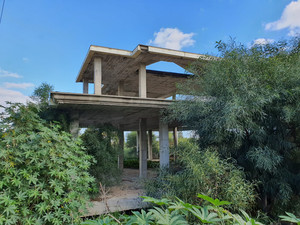 Grondstuk te koop in Estepona