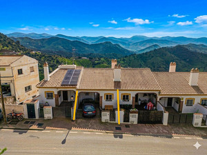 4 slaapkamer Villa te koop in Almogia