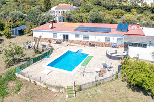 10 slaapkamer Villa te koop in Estepona