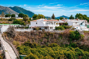 7 slaapkamer Villa te koop in Nerja