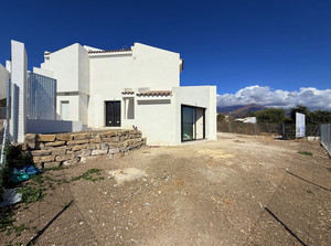 2 slaapkamer Villa te koop in Estepona