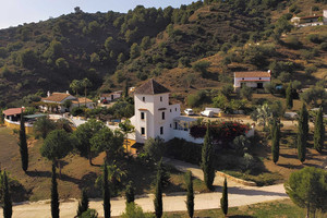 17 slaapkamer Commercieel te koop in Tolox