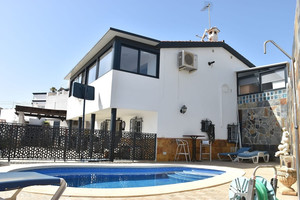 3 slaapkamer Villa te koop in Nerja