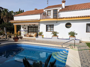 5 slaapkamer Villa te koop in Benalmadena