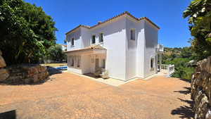 4 slaapkamer Villa te koop in Mijas