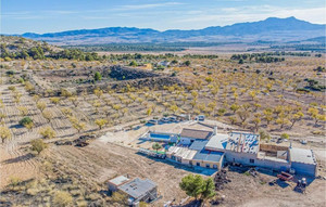 8 slaapkamer Villa te koop in Jumilla