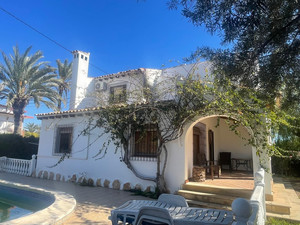 4 slaapkamer Villa te koop in Orihuela
