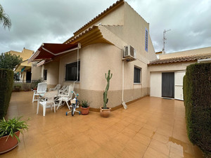 4 slaapkamer Rijtjeshuis te koop in Los Alcazares