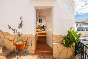 5 slaapkamer Villa te koop in Macharaviaya
