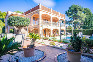 5 slaapkamer Villa te koop in Benidorm