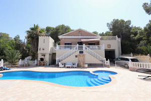 5 slaapkamer Villa te koop in Murcia