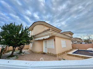 3 slaapkamer Villa te koop in Torrevieja