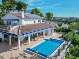 4 slaapkamer Villa te koop in Mijas