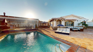 4 slaapkamer Villa te koop in Velez-Malaga