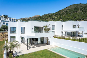 4 slaapkamer Villa te koop in Mijas