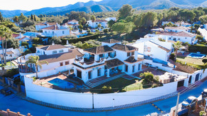 4 slaapkamer Villa te koop in Alhaurin el Grande