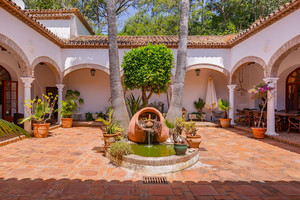 4 slaapkamer Villa te koop in Manilva