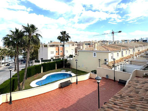 4 slaapkamer Rijtjeshuis te koop in Torremolinos