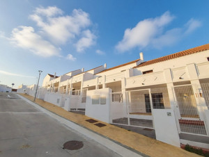 3 slaapkamer Rijtjeshuis te koop in Casares