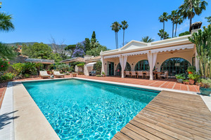 8 slaapkamer Villa te koop in Benalmadena
