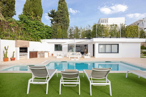 6 slaapkamer Villa te koop in Malaga