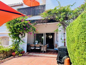 3 slaapkamer Rijtjeshuis te koop in El Paraiso