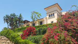 5 slaapkamer Villa te koop in Estepona