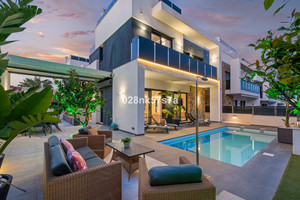 4 slaapkamer Villa te koop in Orihuela