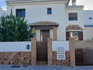 4 slaapkamer Villa te koop in Fuengirola