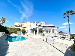 4 slaapkamer Villa te koop in Pilar de la Horadada