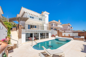 5 slaapkamer Villa te koop in Benalmadena