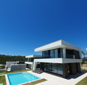 4 slaapkamer Villa te koop in Manilva