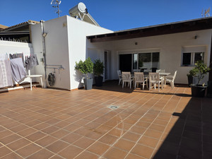 3 slaapkamer Rijtjeshuis te koop in Tarifa