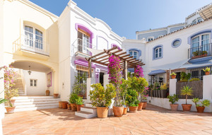 2 slaapkamer Rijtjeshuis te koop in Benahavis