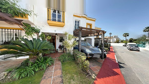 5 slaapkamer Villa te koop in Estepona