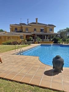 5 slaapkamer Villa te koop in Rincon de la Victoria
