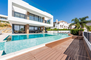 3 slaapkamer Villa te koop in Estepona