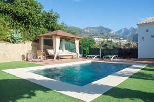 4 slaapkamer Villa te koop in Frigiliana