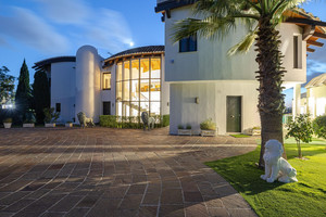 8 slaapkamer Villa te koop in Malaga