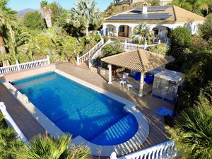 4 slaapkamer Villa te koop in Velez-Malaga