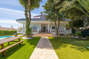 4 slaapkamer Villa te koop in Torrevieja