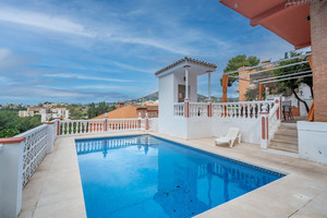 7 slaapkamer Villa te koop in Malaga