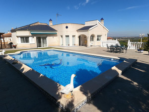 4 slaapkamer Villa te koop in Algorfa