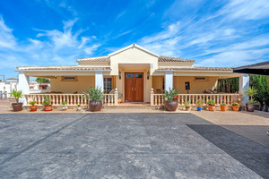 6 slaapkamer Villa te koop in Almoradi