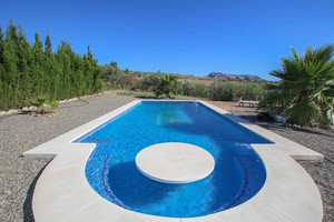 3 slaapkamer Villa te koop in Pizarra