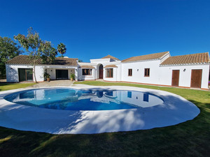 4 slaapkamer Villa te koop in Sotogrande