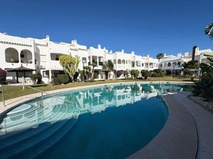 3 slaapkamer Villa te koop in Estepona
